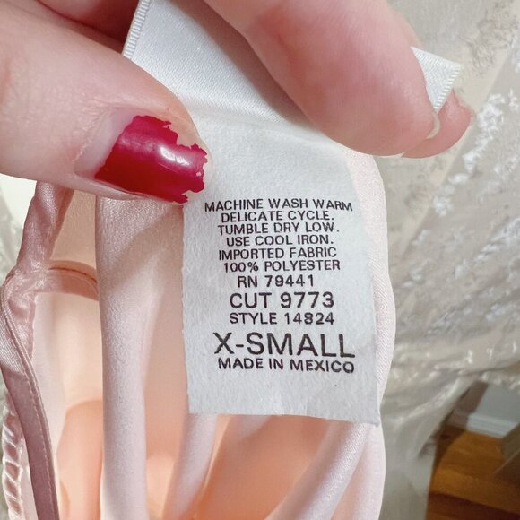 Vintage Intimo Amore Light Pink Ballerina Pink Satin Slip Lace Size XS - Picture 7 of 7